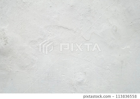 Old white wall 113836558
