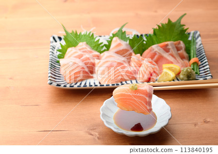 Salmon sashimi Salmon sashimi 113840195