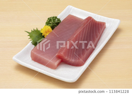 Yellowfin tuna sashimi steak Yellowfin tuna sashimi steak 113841228