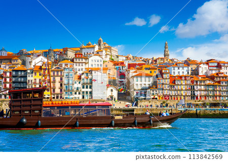 Panoramic view of the city of Porto on a beautiful summer day. Porto, Portugal 113842569
