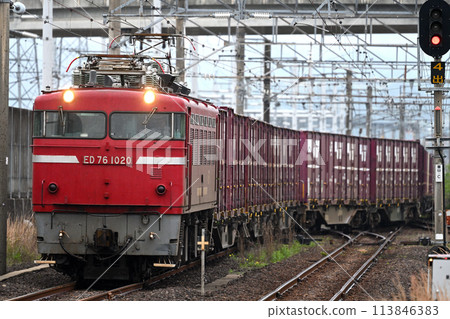 貨運列車抵達川內站 貨運列車抵達川內站 113846383