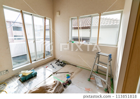 Western-style room renovation: Replacement of sash tray Western-style room renovation: Replacement of sash tray 113851818