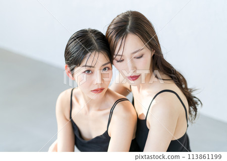 年輕女性的美麗 年輕女性的美麗 113861199