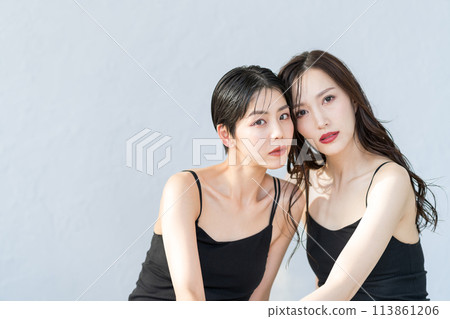 年輕女性的美麗 年輕女性的美麗 113861206