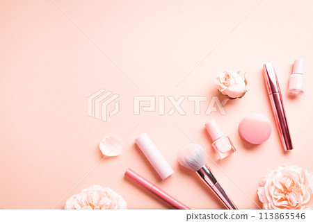 Make up products and flowers Make up products and flowers 113865546