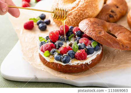 Homemade freshly baked bagels ready to eat Homemade freshly baked bagels ready to eat 113869063