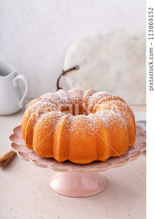 Pound cake, traditional vanilla or sour cream flavor Pound cake, traditional vanilla or sour cream flavor 113869152