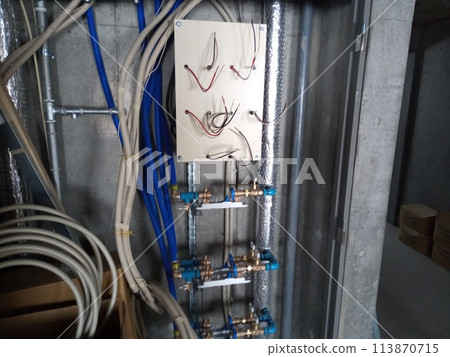 Under construction (light weather) Under construction (light weather) 113870715