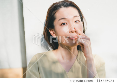 女生 女孩 女性 113876923
