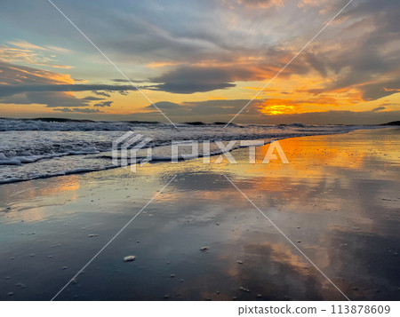 Beautiful sea where the sun sets in Shonan Chigasaki Beautiful sea where the sun sets in Shonan Chigasaki 113878609