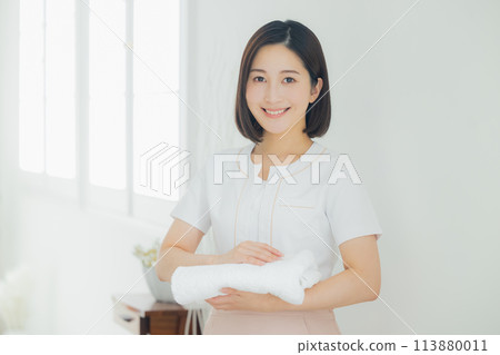 Body care esthetician 113880011