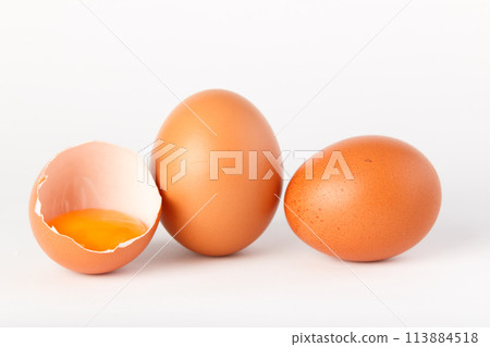 Eggs isolated on white background Eggs isolated on white background 113884518