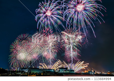 Yokohama Minato Mirai Summer Fireworks 113884994