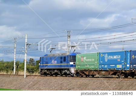 EF210 Momotaro 004 running on the JR Biwako Line 113886640