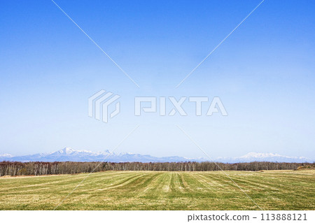Blue skies and a typical Eastern Hokkaido landscape Blue skies and a typical Eastern Hokkaido landscape 113888121