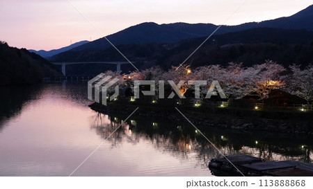 Ena Gorge evening view 113888868