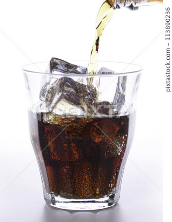 清涼可樂碳酸飲料 清涼可樂碳酸飲料 113890236