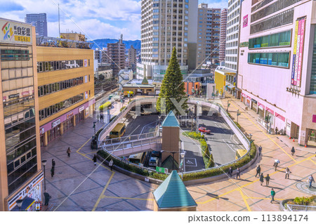 日本相模原市街景 - 橋本站、巴士轉盤、塔樓公寓等景觀=21日 日本相模原市街景 - 橋本站、巴士轉盤、塔樓公寓等景觀=21日 113894174