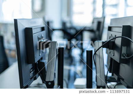 Office business scene 113897531