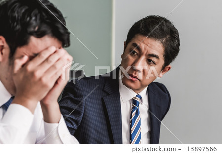 Business person: business scene 113897566