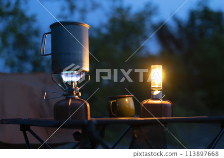 營夜煤氣燃燒器和煤氣燈 113897668