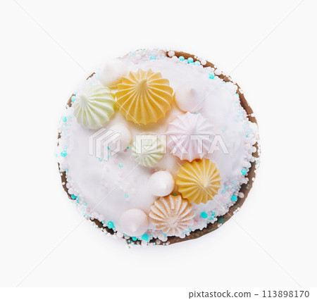 Festive easter cake with colorful meringue toppings Festive easter cake with colorful meringue toppings 113898170
