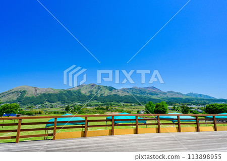 Roadside station - Mount Aso, rich in nature, can be seen from the observation deck (a magnificent panoramic view of the five peaks of Mount Aso) "Roadside station Aso-bo no Sato Kugino" Roadside station - Mount Aso, rich in nature, can be seen from the observation deck (a magnificent panoramic view of the five peaks of Mount Aso) "Roadside station Aso-bo no Sato Kugino" 113898955