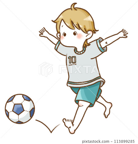 踢足球的男孩 113899285