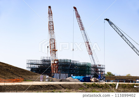 荒川第二調節池施工履帶式起重機 113899402