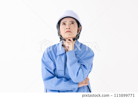 Women in work clothes are worried 113899771