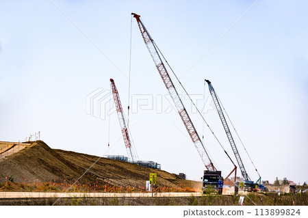 Arakawa Second Adjustment Pond Construction - Crawler crane 113899824