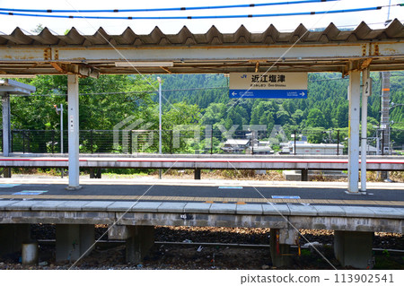 Scenery from the train window from Tsuruga Station to Maibara Station on the Hokuriku Main Line (Summer 2022) 113902541