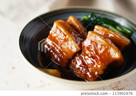 Pork belly boiled 113902876