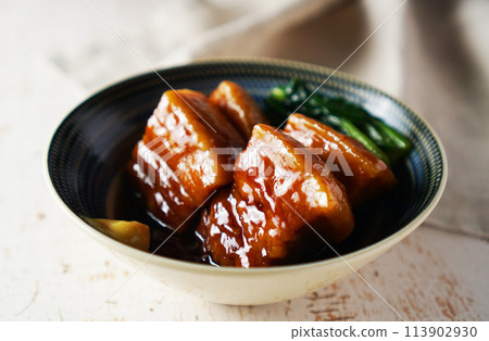 Pork belly boiled 113902930