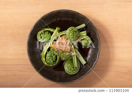 [Yamagata Prefecture] Boiled kogomi 113903104