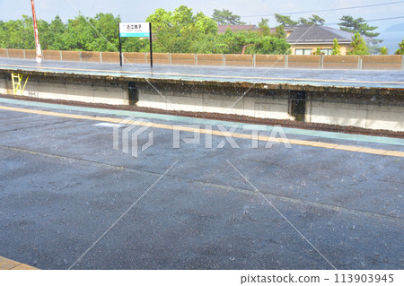 從湖西線車窗看到的景色（2022 年夏季） 113903945