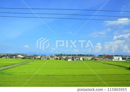 從湖西線車窗看到的景色（2022 年夏季） 113903955