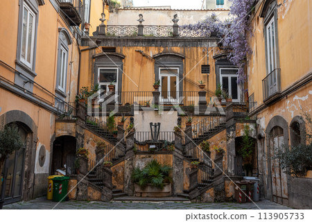 Beautiful classic residential house in the historic center of Naples 113905733