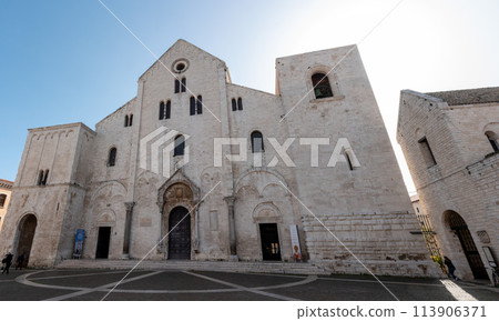 Facade of iconic basilica San Nicola in downtown Bari, Southern Italy Facade of iconic basilica San Nicola in downtown Bari, Southern Italy 113906371