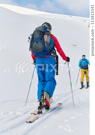 Pushing Limits on High: A Team of Experts Conquers the Backcountry 113913341