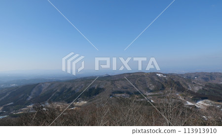 從寶嶽山頂遠眺 從寶嶽山頂遠眺 113913910