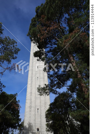 University of Califfornia at Berkeley Campus University of Califfornia at Berkeley Campus 113914444