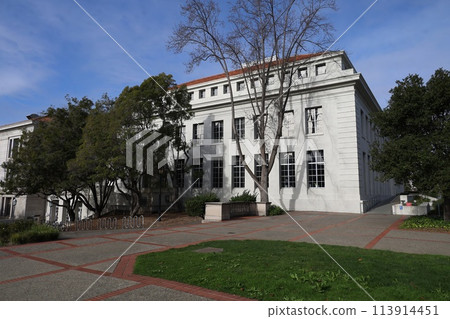 University of Califfornia at Berkeley Campus University of Califfornia at Berkeley Campus 113914451