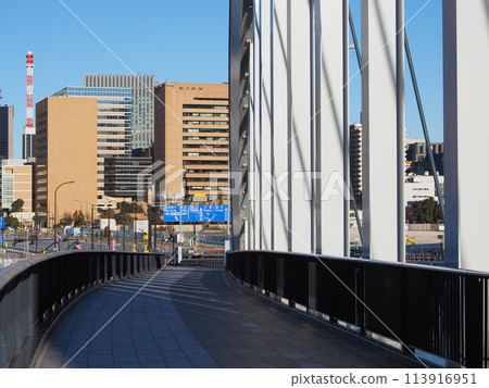 Kan-ni-dori, near Tsukiji, December 2022 113916951
