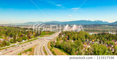 Trans-Canada Highway and Port Mann Bridge over Fraser River. 113917596