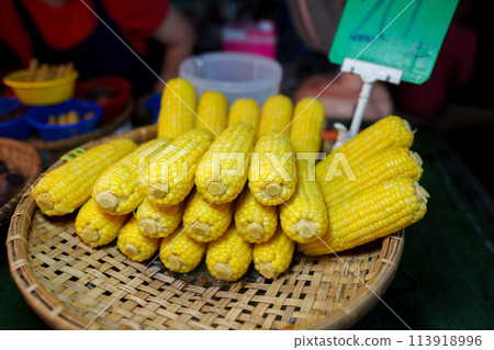 sweetcorn corn for sale in the market sweetcorn corn for sale in the market 113918996