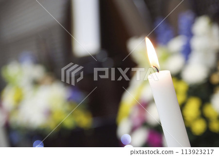 Image of the funeral hall altar Image of the funeral hall altar 113923217