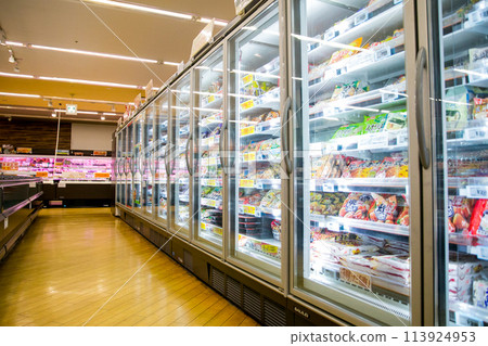 在一家超市商店 113924953