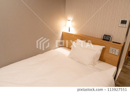 商務酒店床 113927551