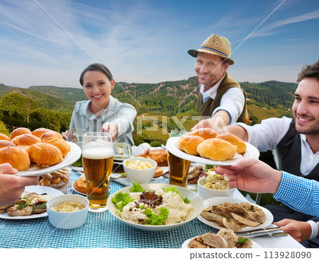 Images of German beer and Oktoberfest 113928090